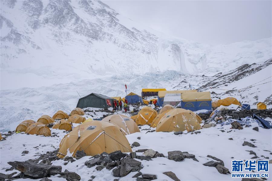 这是海拔6500米的珠峰前进营地(5月9日摄).新华社记者 孙非 摄