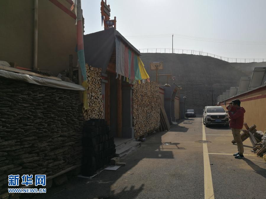 新华社记者 顾玲 摄过去的来玉村位于青海省黄南藏族自治州尖扎县尖扎